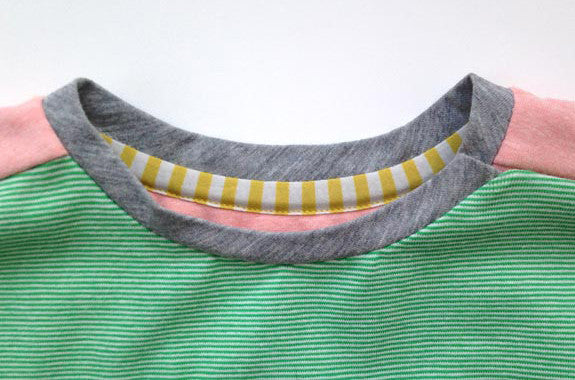 Contrast Neck Tape